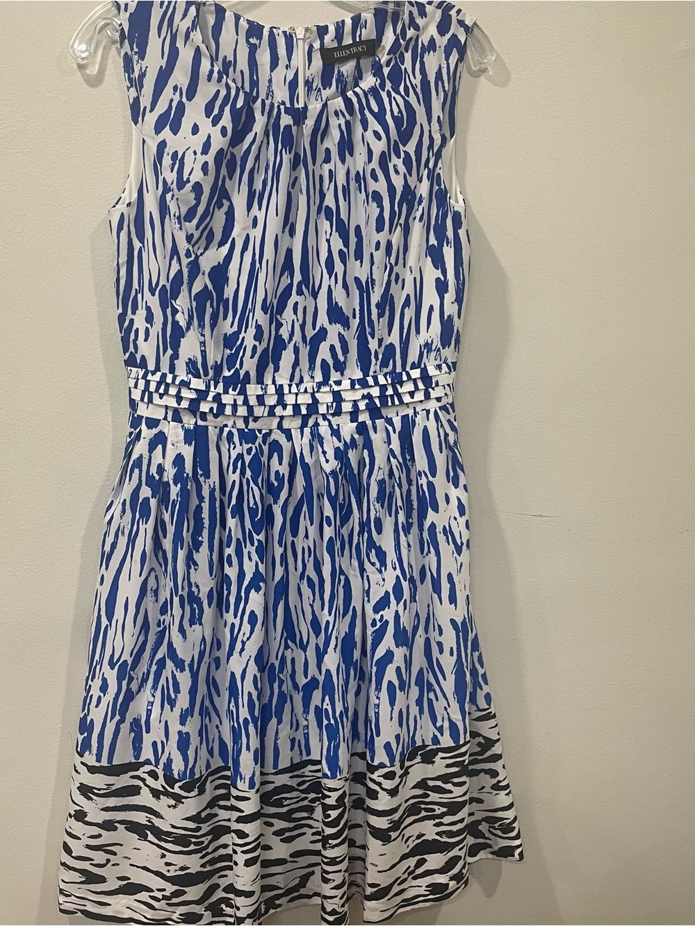 Ellen Tracy Blue and White Print Sleeveless Casual Dress